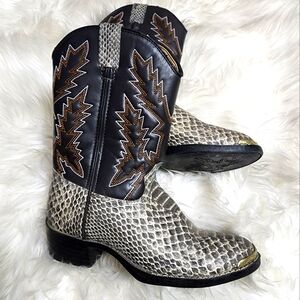 Durango Snakeskin Detailed Cowgirl Boots Size 4D